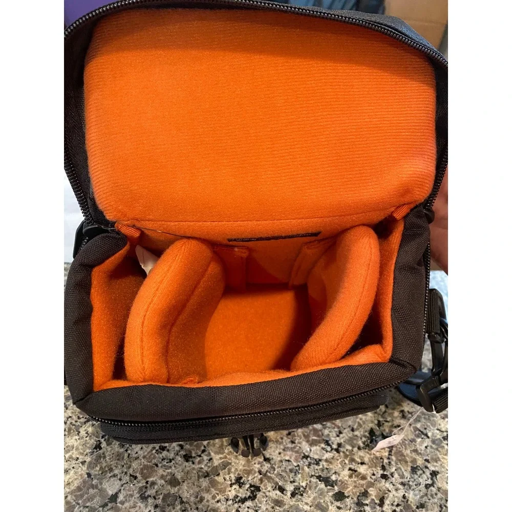 Lowepro Adverntura 140 Black‎ Camera Shoulder Bag Padded Adjustable Dividers